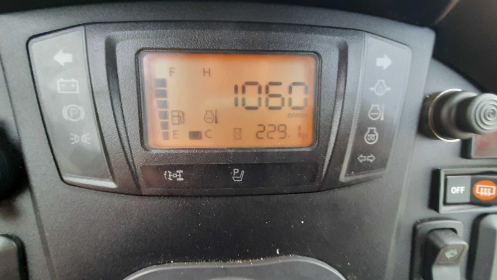 Ciągnik traktor komunalny Kubota B2231 23KM hydrostat z kabiną