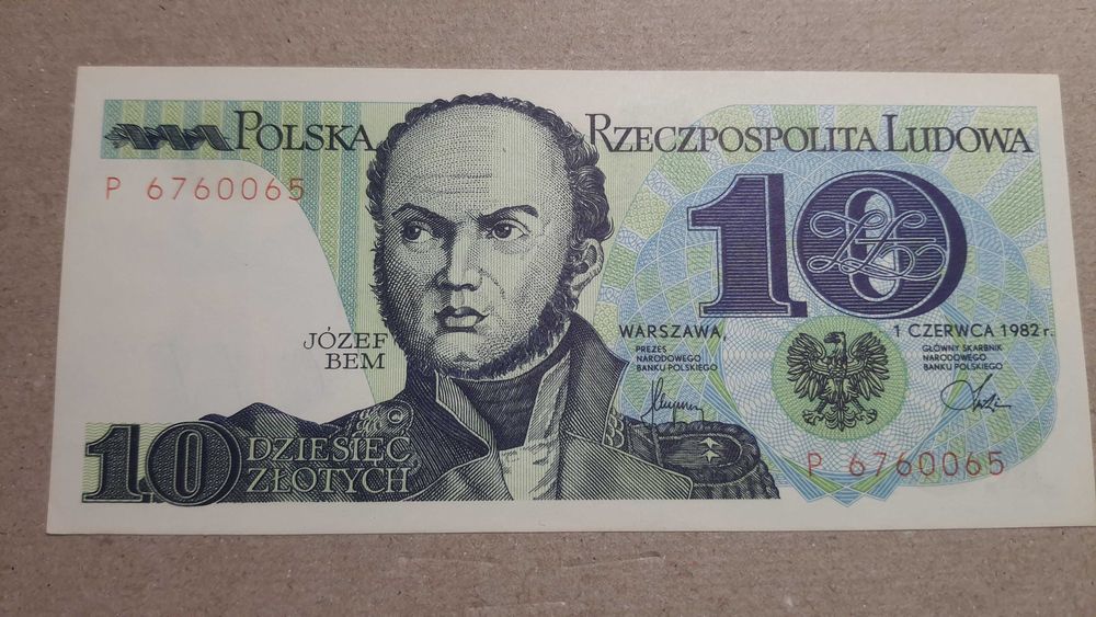 RZADKOŚĆ !!! 10 złotych 1982 s. P UNC !!!