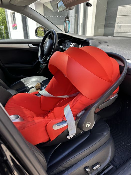 Продам автокрісло Cybex
