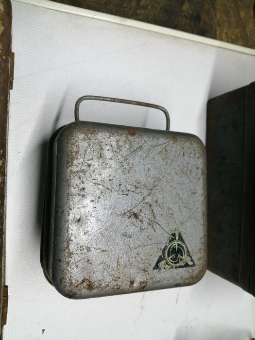 Metalowe pudełka z czasów PRL