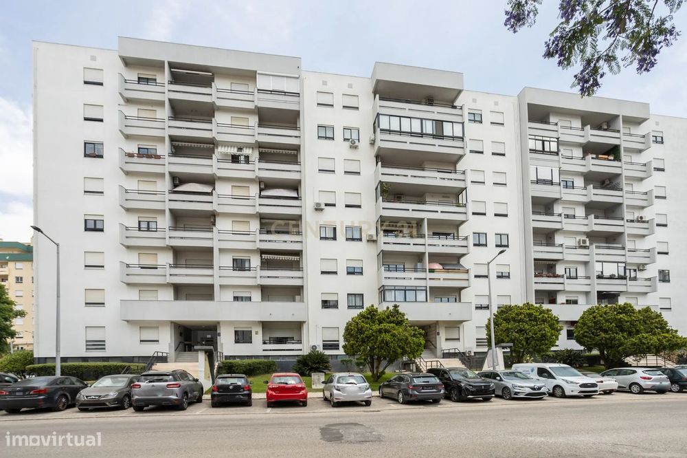 Apartamento T2 com Parqueamento | Quinta do Quadrado – Setúbal - SÓ PA