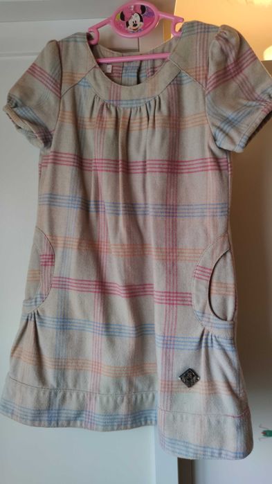 Vendo vestidos de menina Metro 6 Anos