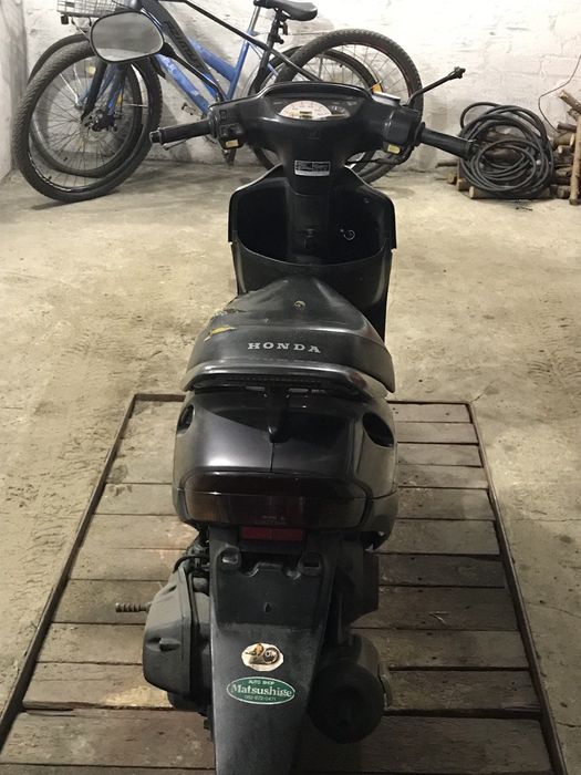 Мопед Honda Dio 28