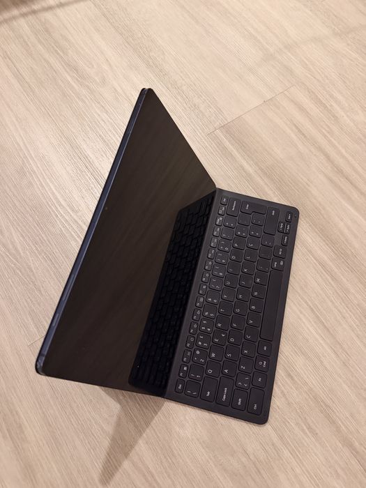 Galaxy Tab S7 FE 5g + capa teclado original