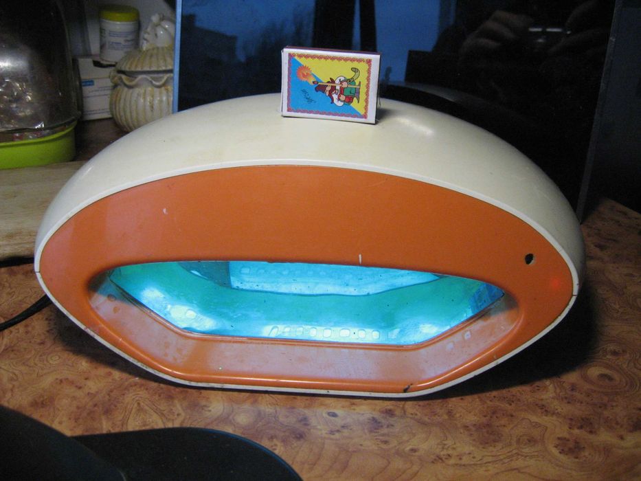 Продам сушилкиу для ногтей, не дорого.