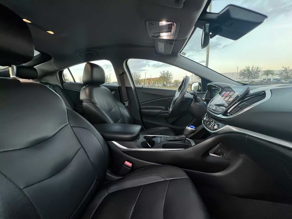 Chevrolet Volt Premier      2017