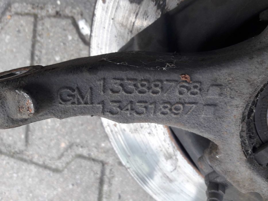 Mcperson Zawieszenie Amortyzator Zwrotnica Przód Prawy Opel Corsa E 14