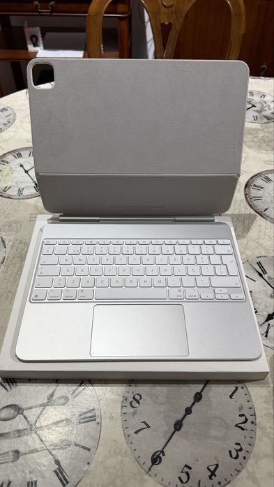 Magic Keyboard iPad Pro 13