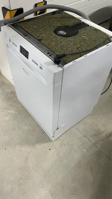 Máquina lavar loiça Hotpoint Ariston