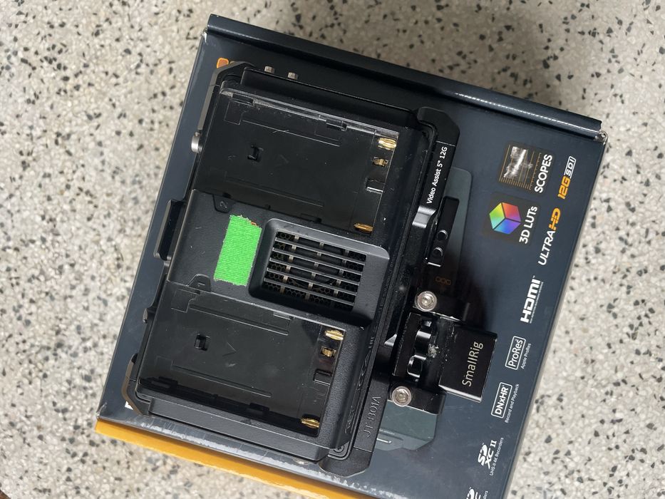 Black Magic Video Assist 12g 5”