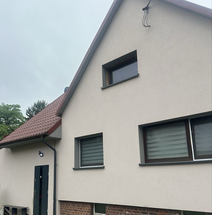 Dom wolnostojacy poniemiecki w Siechnice 7 km od Wroclawia .Ogloszenie prywatne.
