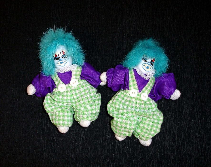 Bonecas e bonecos de porcelana