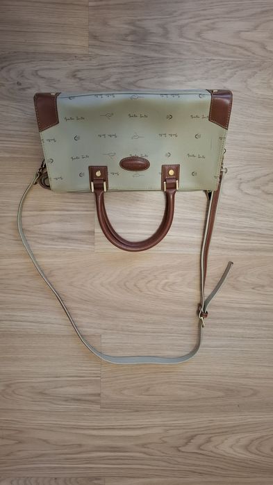 Carteira de senhora Marta Ponti