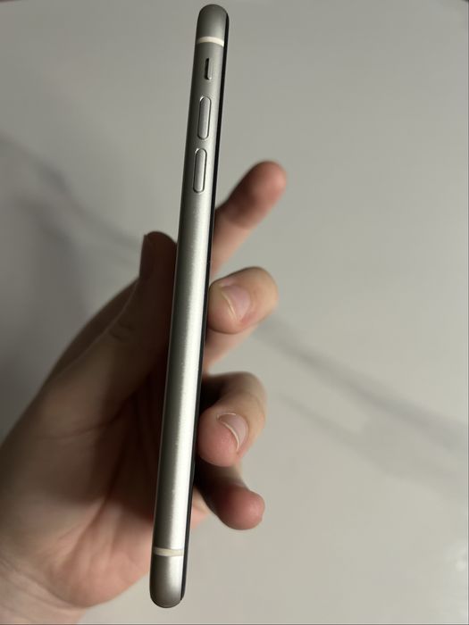 Продається  iPhone 11 б/у