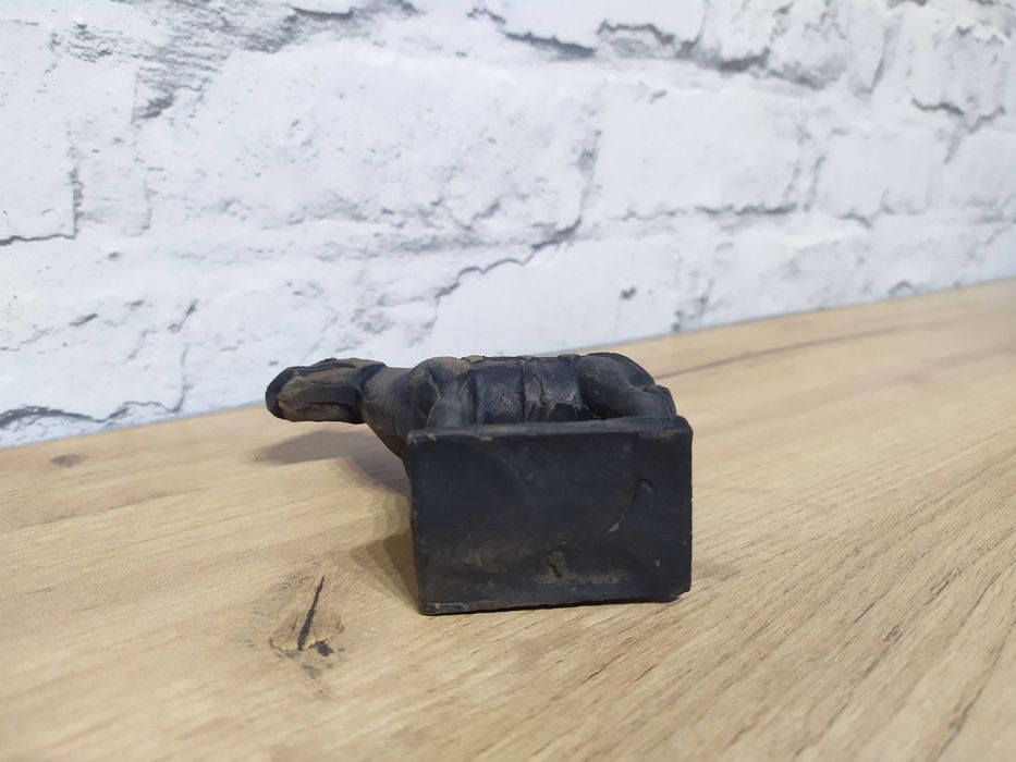 Ceramiczny konik kolekcjonerska figurka konia 10 cm na podstawie