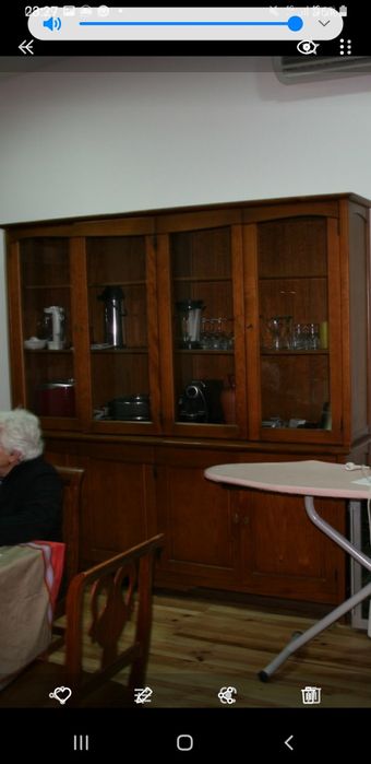 Mobiliario em madeira
