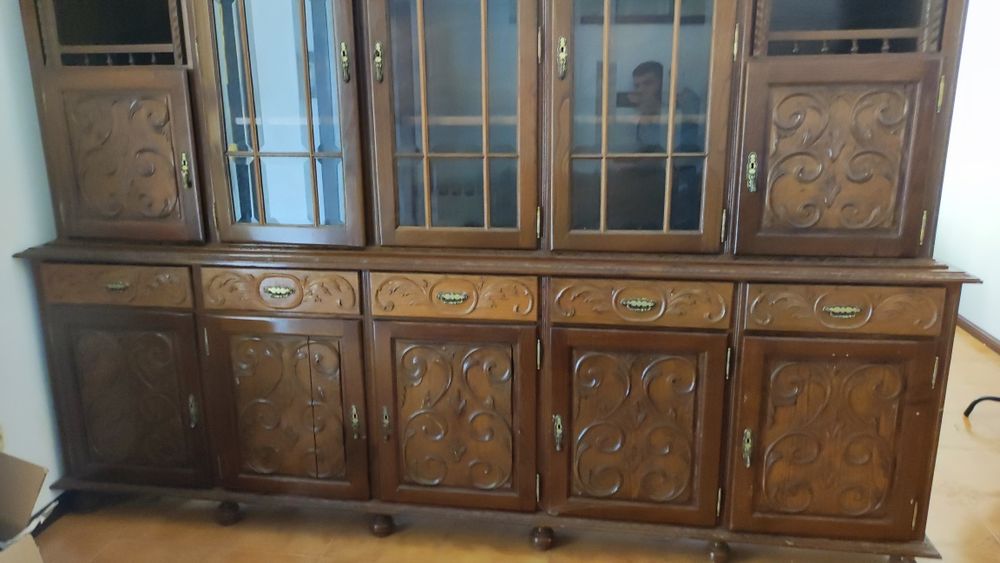 Aparador de grandes dimensões