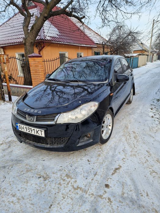 Авто в хорошому стані нефарбоване