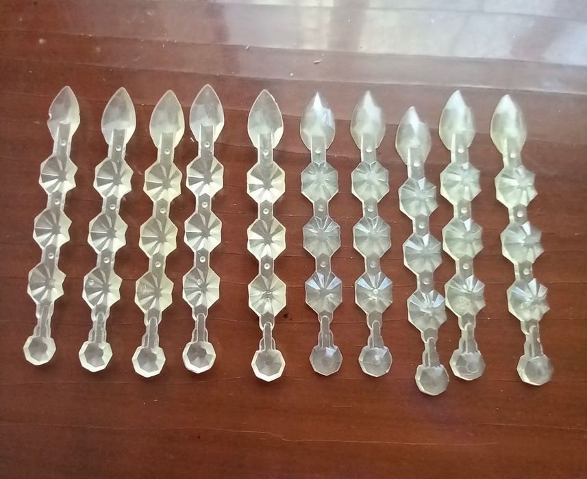 Подвески для бра/люстры СССР.пластмассовые. Лампочки Нарва и другие .