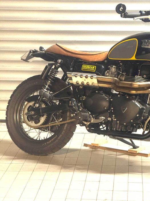 Triumph Scrambler 900 Barbour by Unik