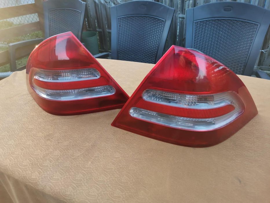 Lampa tylna prawa do mercedesa