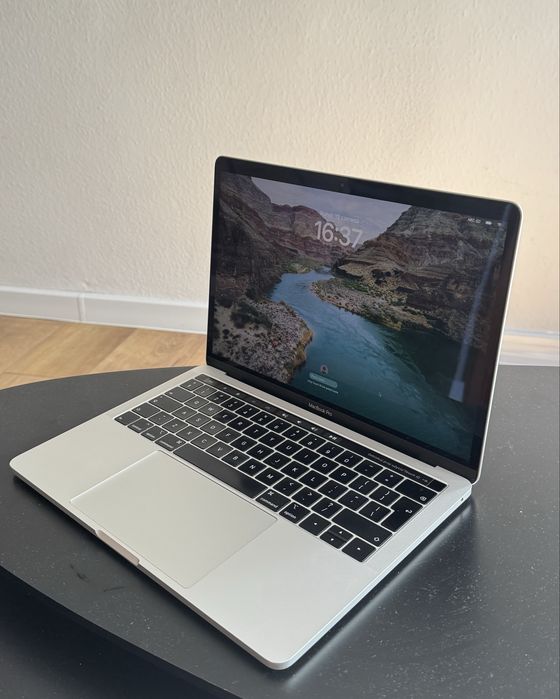 MacBook Pro a2159 2019 Bateria Jak nowa I5-8th 8GB Ram 128GB SSD