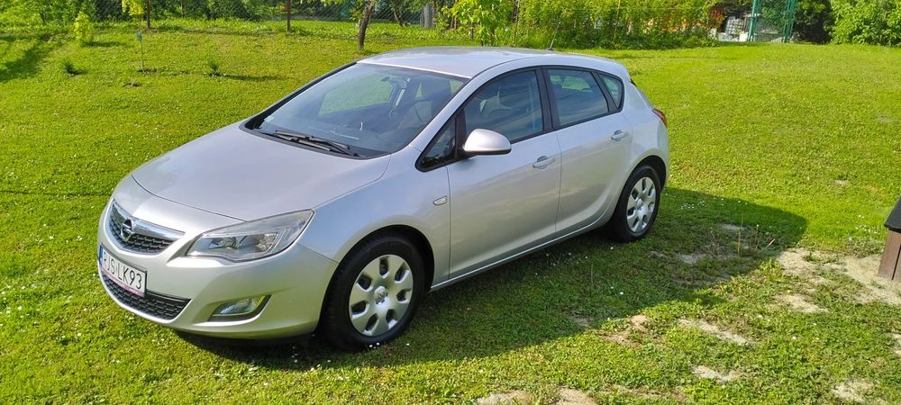 Opel Astra Opel Astra J - 1.7CDTI 2011 r.