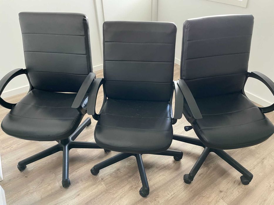 Cadeira Staples preta usada (20€) apenas 1 disponivel