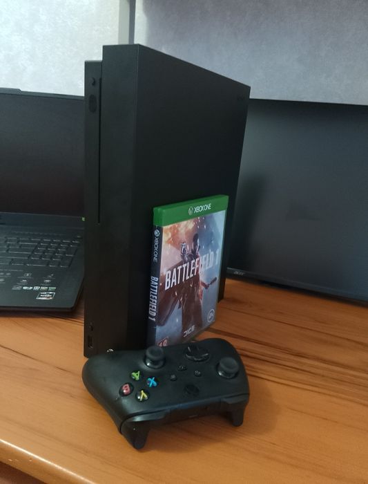 Продаю Xbox one x 1t  ідеал