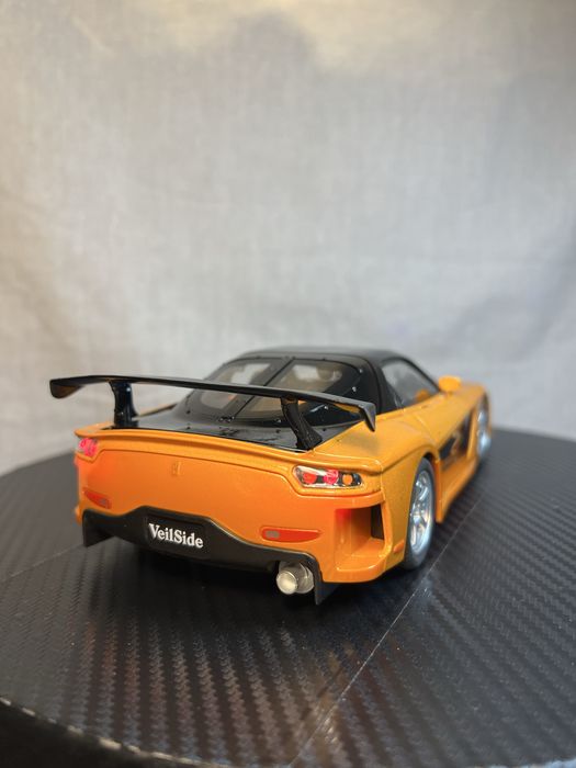 Модель 1:24 у стилі Mazda Rx-7 VeilSaide