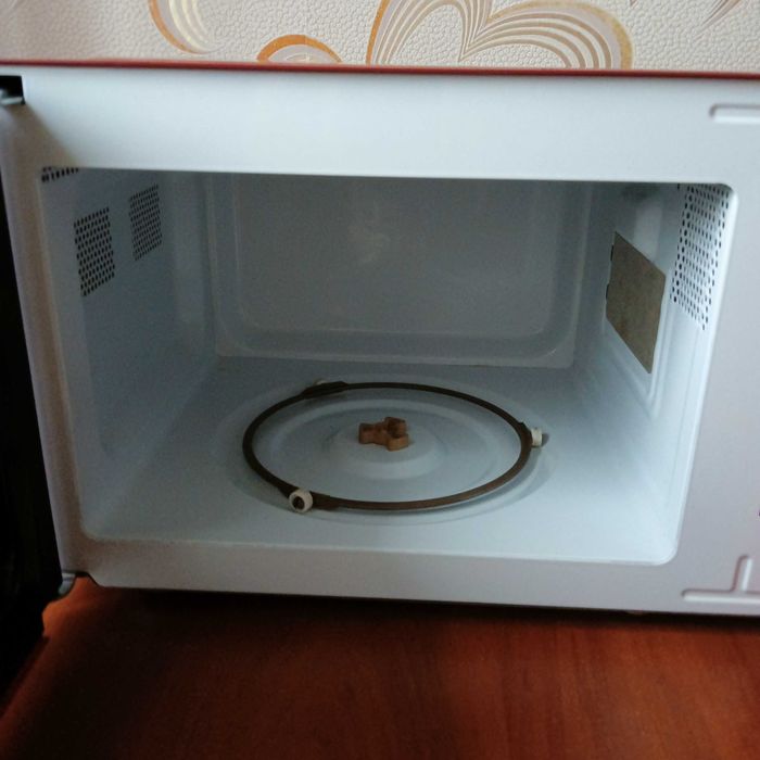 Мікроволновка Girmi FM 21 з грилем