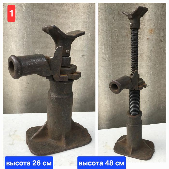 Домкраты. Шприцы для масла. Зеркало.