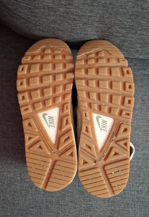 Nike Air max command  41 skóra naturalna kod  718896-100