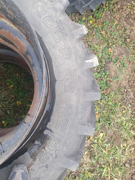 Sprzegi kola blizniacze 520/85R42