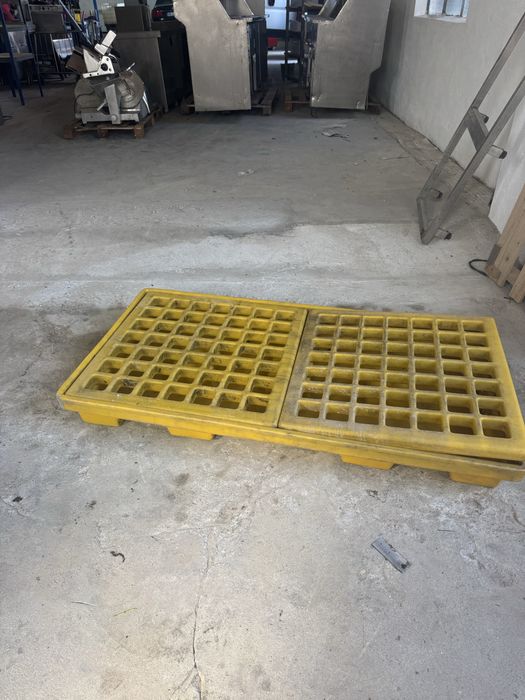 Tabuleiro para  bidons oleo duplo