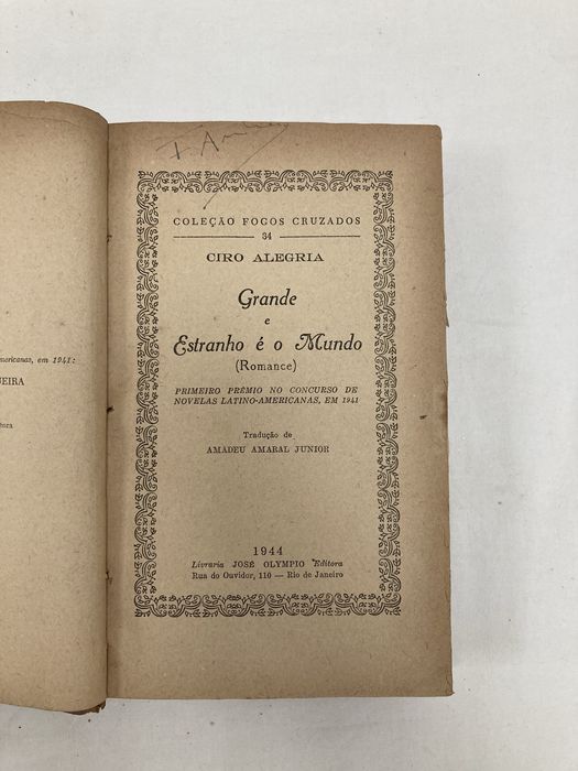 Livro Momento em Pekim