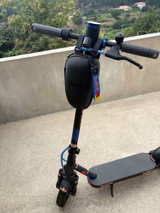 Vendo trotinete elétrica Xiaomi muito pouco usada e em excelente estado
