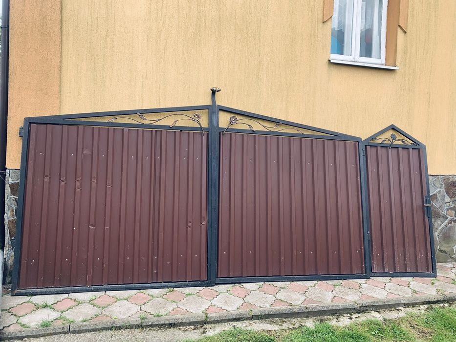 Продам ворота з фірткою