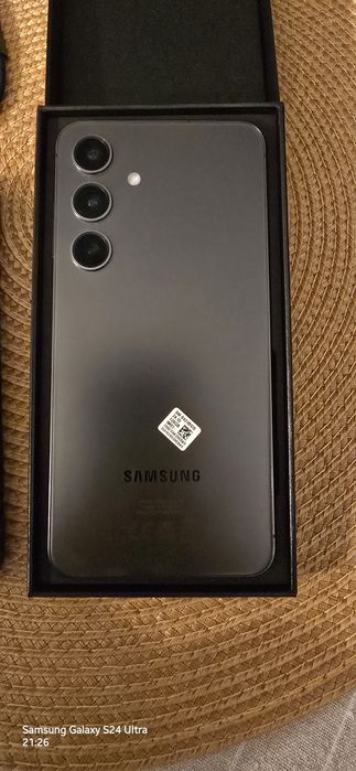 Samsung galaxy s s24 5G 8 /128GB czarny