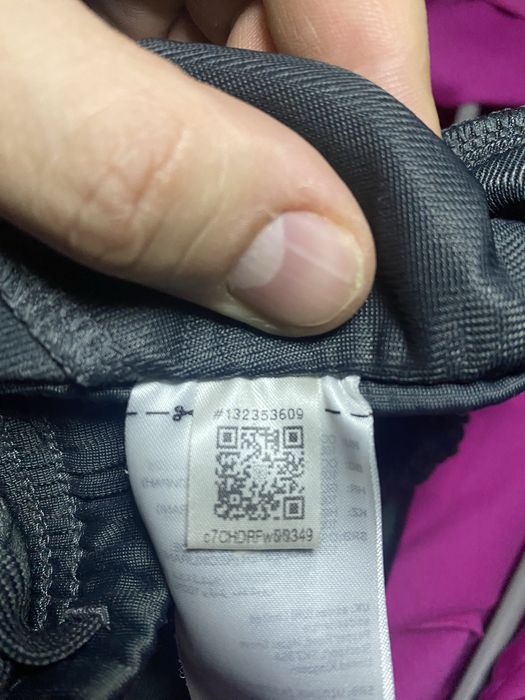 Спортивний комтюм на дівчинку