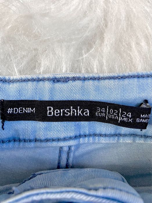 Jasnoniebieskie szorty dżinsowe Bershka roz. 34/XS