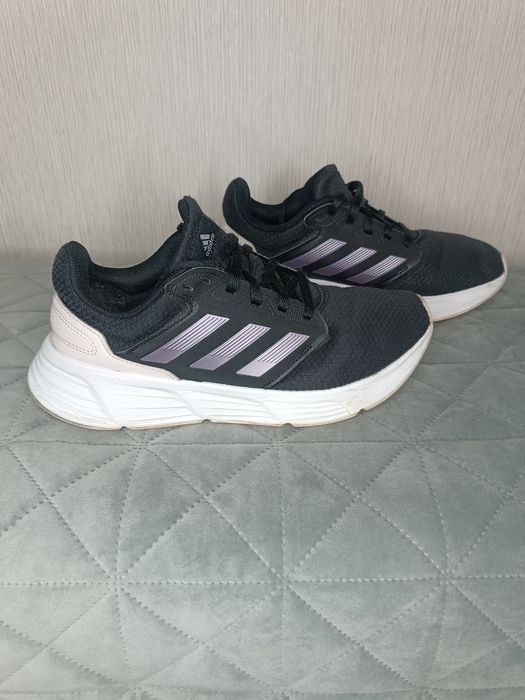 Adidas  Originals Бігові. Дуже м'які, для тренувань.