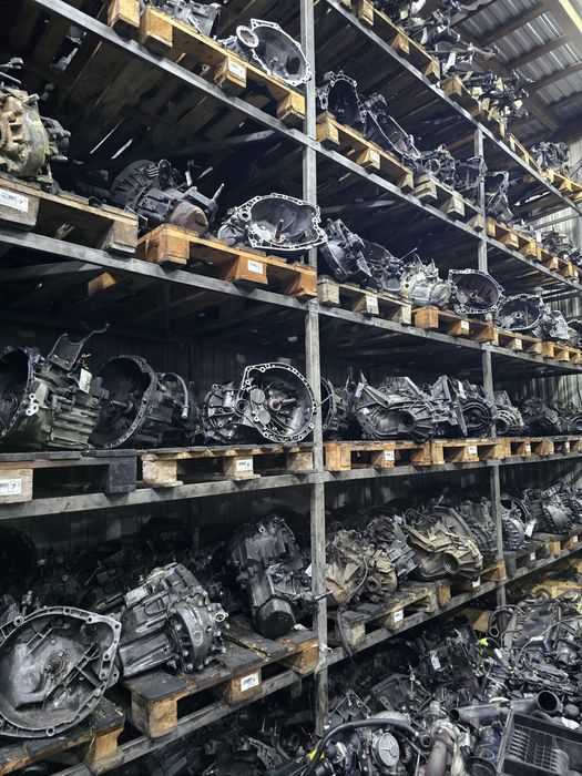 КПП та АКПП для  Renault Master, Trafic, Kangoo, Laguna, Scenic