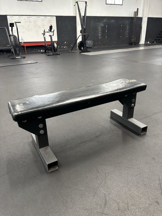 LOADED Flat Bench for Strength Training439830966772049920