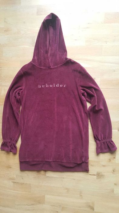 Bordowa bluza z kapturem