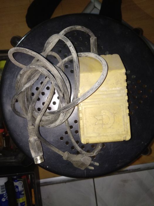 Zasilacz do comodore 64