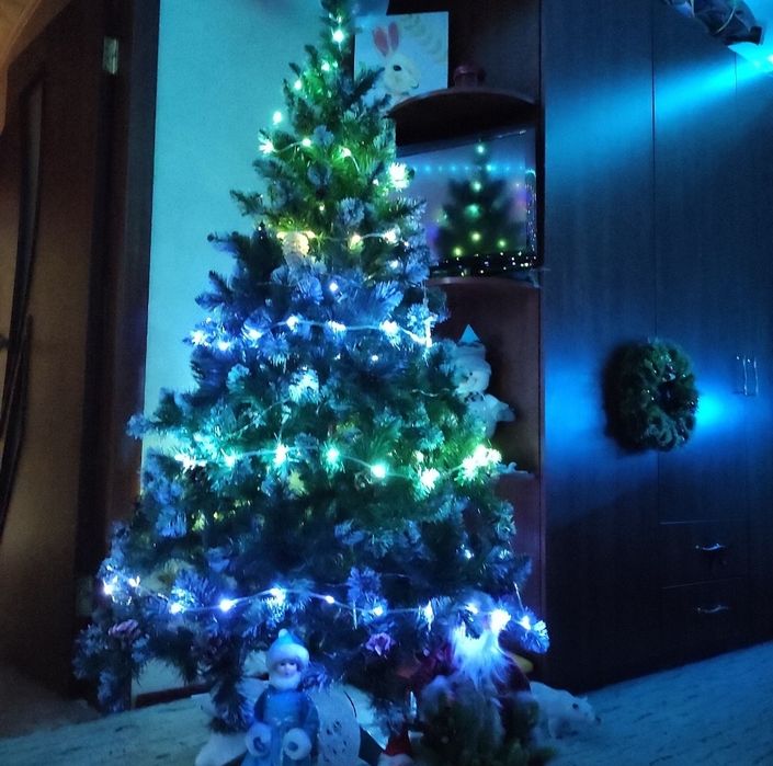 Новогодняя гирлянда на ёлку, новорічніа гірлянда.