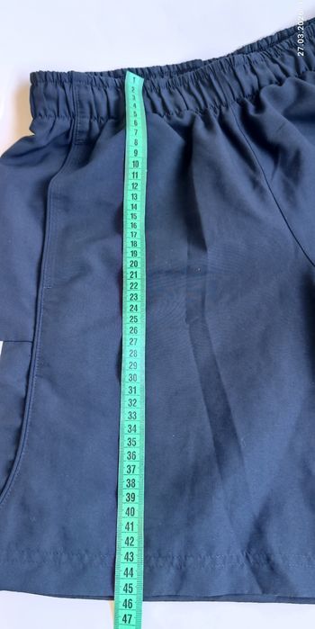 Чоловічі шорти Adidas, розмір М. Оригінал.