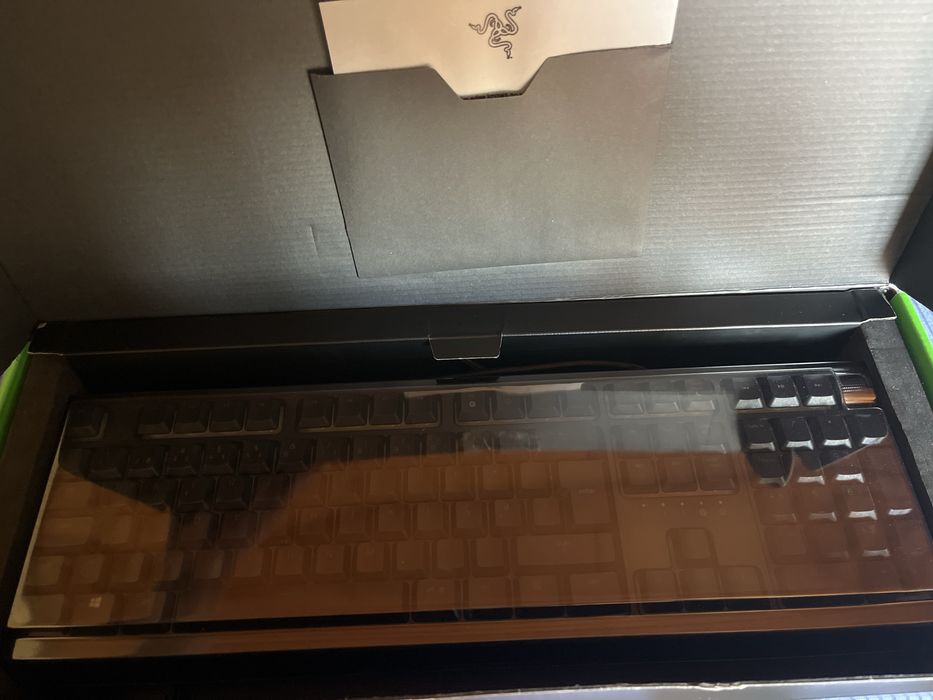 Teclado razer ornata v2