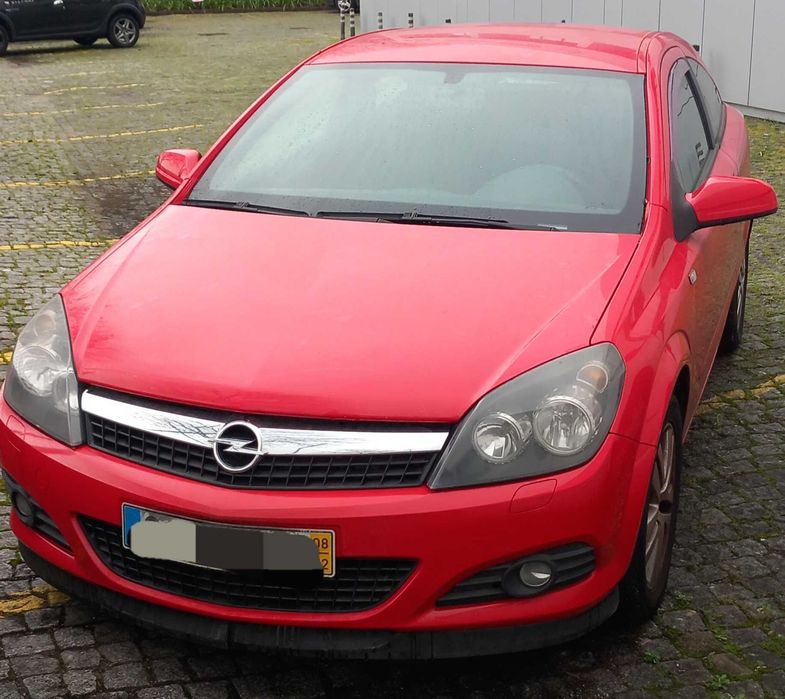 Opel Astra 1.9 GTC Comercial